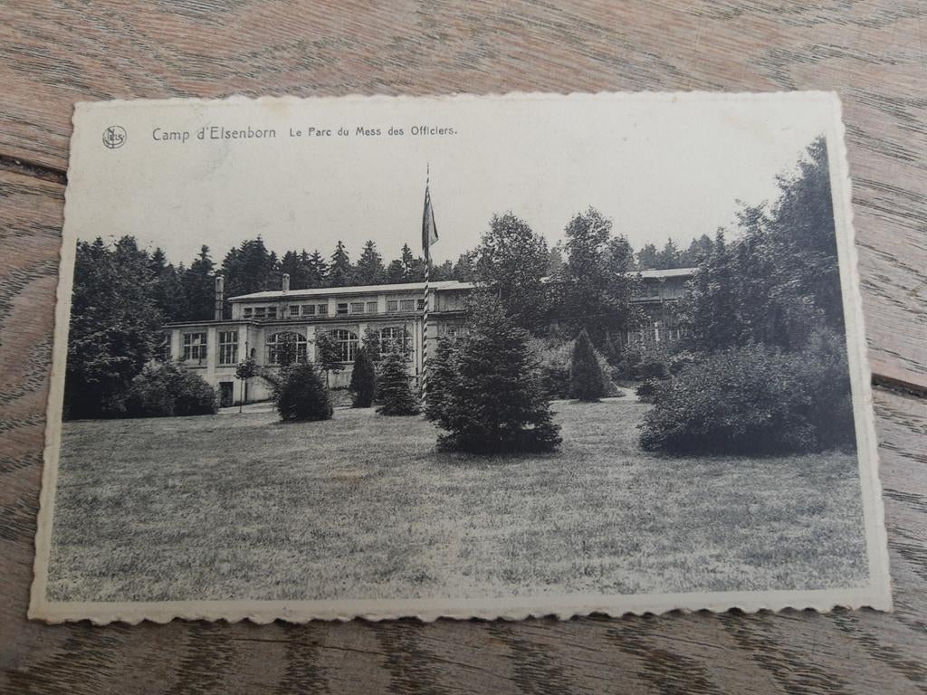Description : Caserne d'Elsenborn, parc du Mess des Offici, Enlèvement ou Envoi