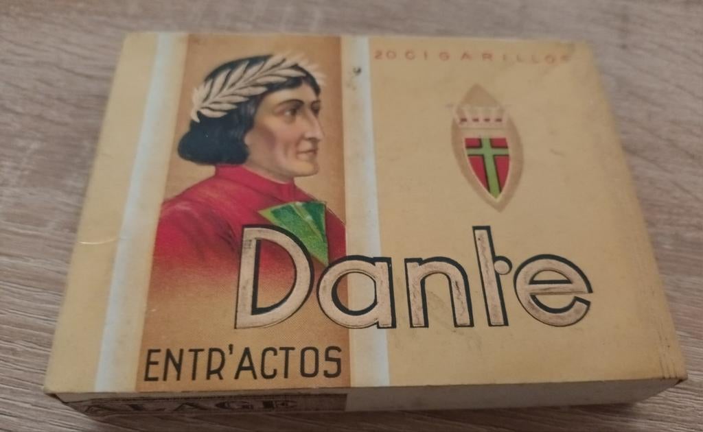 Etalage pakje sigarillos Dante, Ophalen of Verzenden, Zo goed als nieuw