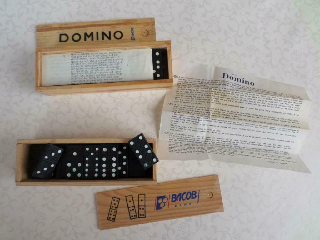 Lot 2 boites dominos boite en bois noir et blanc instruction, Trois ou quatre joueurs, Enlèvement ou Envoi, Utilisé