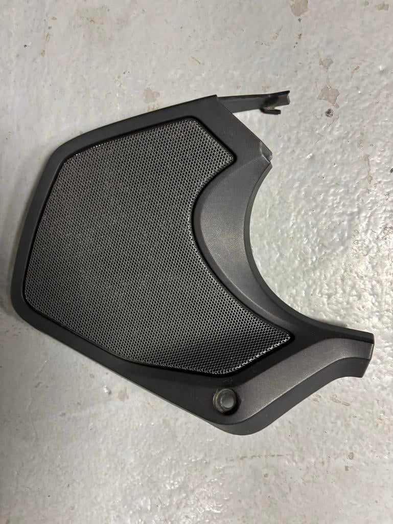 BMW R1200rt LC K52 speaker afscherming links, Motoren, Ophalen