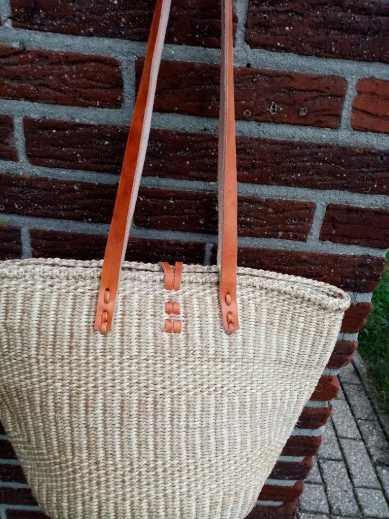 Handtas, Handtassen en Accessoires, Tassen | Damestassen, Ophalen of Verzenden, Nieuw, Beige, Handtas