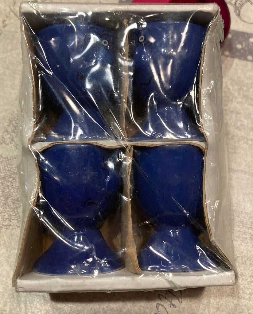 Blauwe porseleinen eierdopjes met gezichtje 4 stuks., Diversen, Ophalen of Verzenden, Nieuw