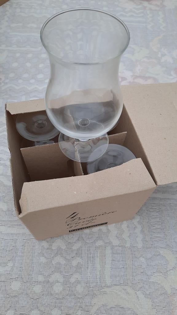 Luminarc 37 cl rode wijnglas 4 stuk, Ophalen, Zo goed als nieuw