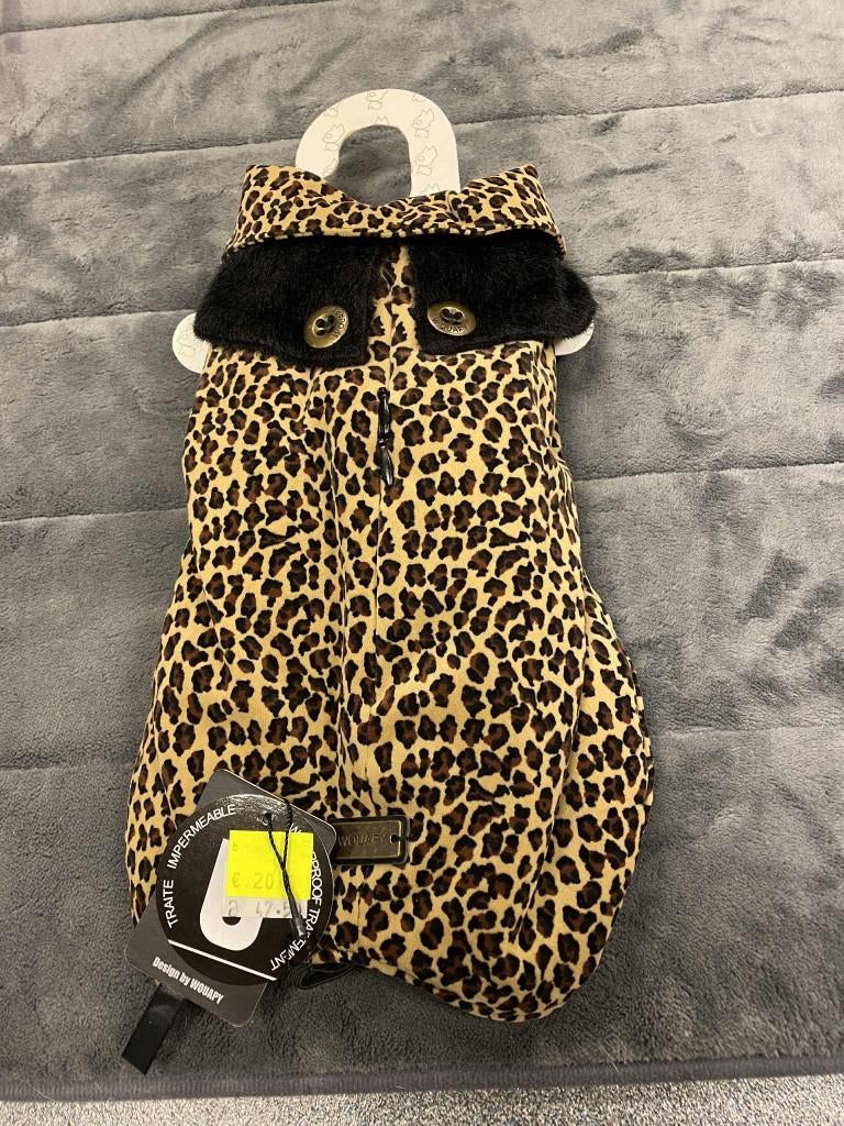 Leuk jasje van het merk Wouapy in outlet, Animaux & Accessoires, Vêtements pour chiens, Enlèvement ou Envoi, Neuf, Manteau pour chien