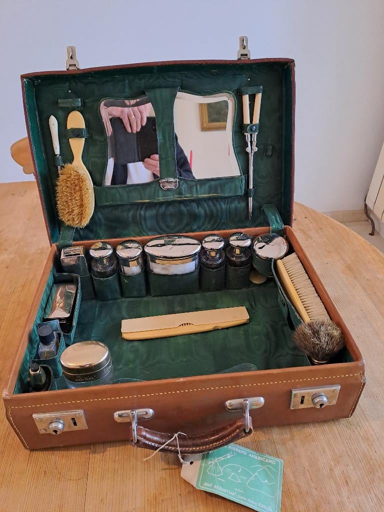 trousse de voyage cuir/ cristal  - ( vers 1935 ), Bijoux, Sacs & Beauté, Trousses de toilette, Utilisé, Homme ou Femme, Brun, Enlèvement