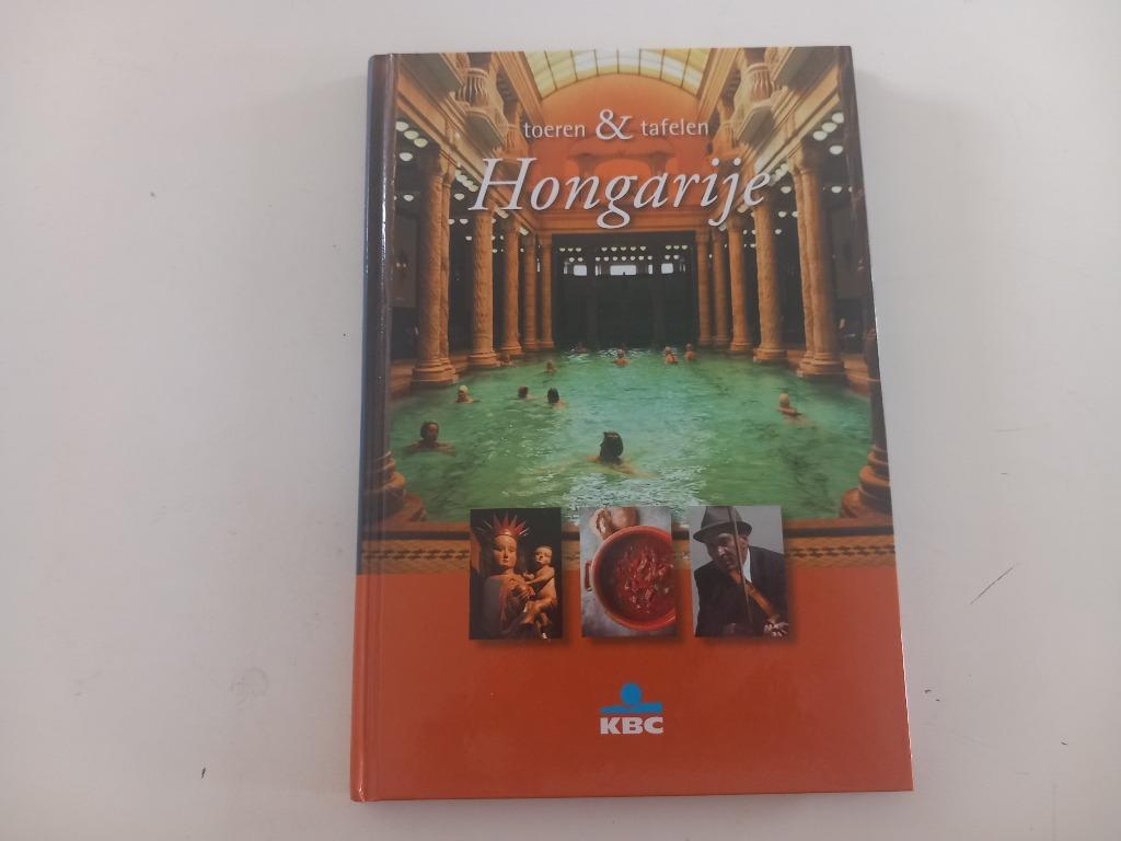 Boek Toeren & Tafelen Hongarije Koken Reizen, Boeken, Reisverhalen, Ophalen of Verzenden, Zo goed als nieuw, Europa