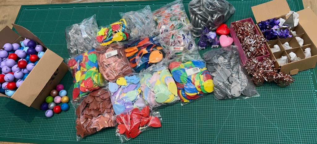 Lot de plaquettes deco lest pour ballons, Enlèvement, Neuf