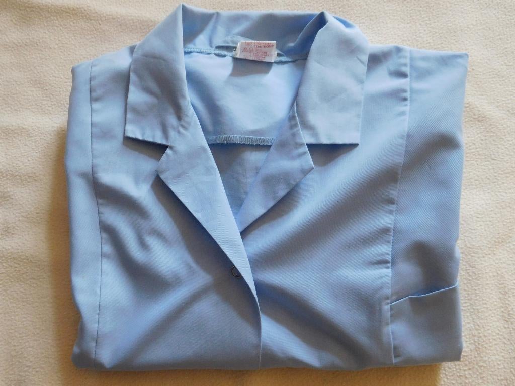 Tablier-cache poussière bleu ciel Alsico taille 44, Vêtements | Femmes, Habits de circonstance, Comme neuf, Autres types, Taille 42/44 (L)