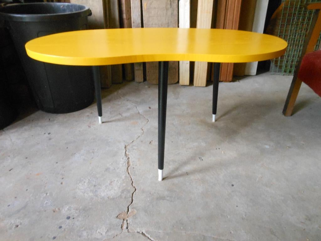petite table de salon en forme d haricot, Ophalen, Minder dan 50 cm, 50 tot 100 cm, Zo goed als nieuw