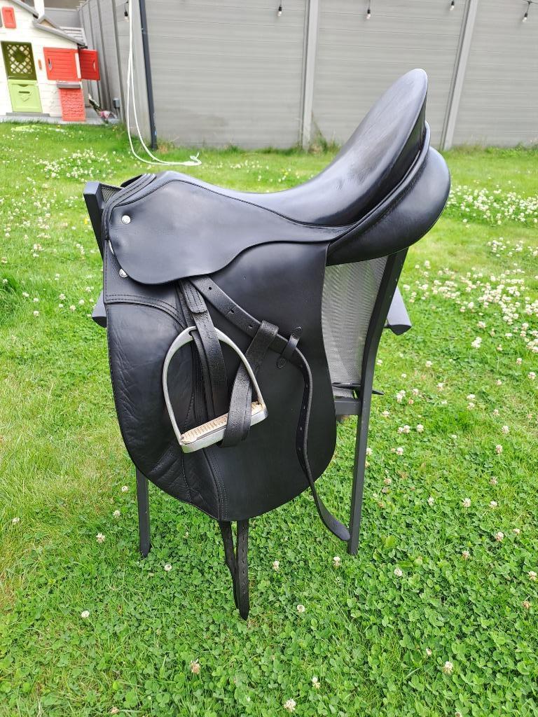 Dressuurzadel passier grand gilbert, Dieren en Toebehoren, Paarden en Pony's | Zadels, Ophalen, Gebruikt, Dressuur