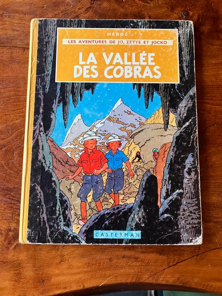 La vallée des Cobras 1963, Gelezen, Eén stripboek, Ophalen of Verzenden, HERGE