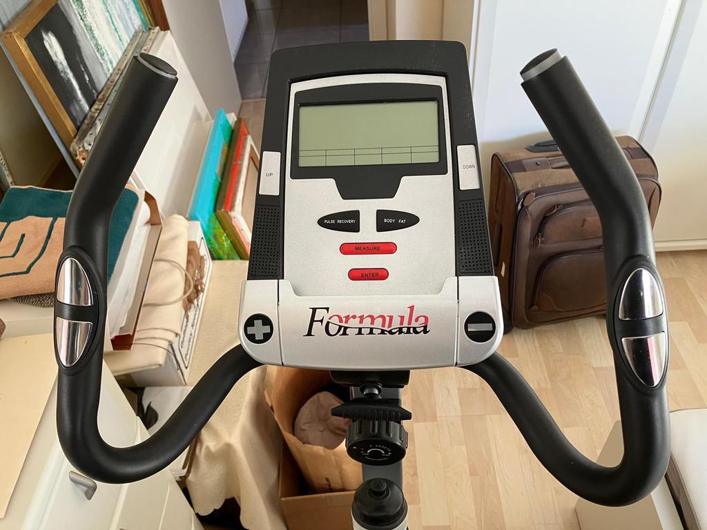 Formula Hometrainer - in goede staat, Ophalen, Zo goed als nieuw, Benen, Overige typen