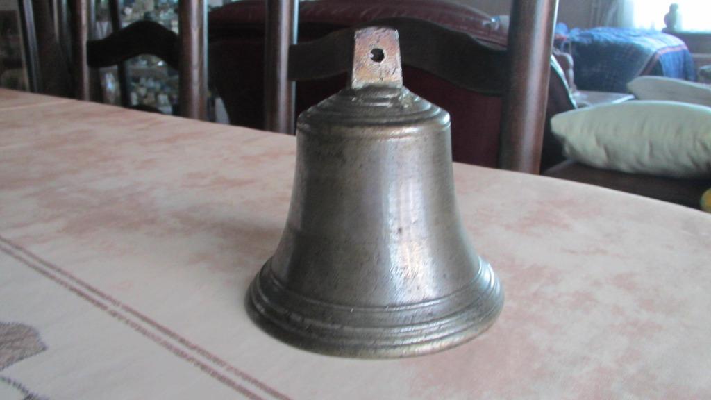 Koperen of Bronzen Bel, Ophalen, Koper