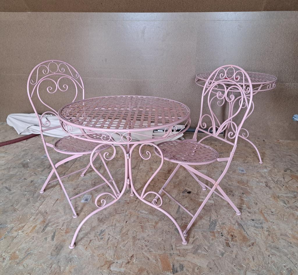 ensemble de jardin avec 2 chaises en métal peint rose, Salons de jardin, Comme neuf, Enlèvement, Autres matériaux