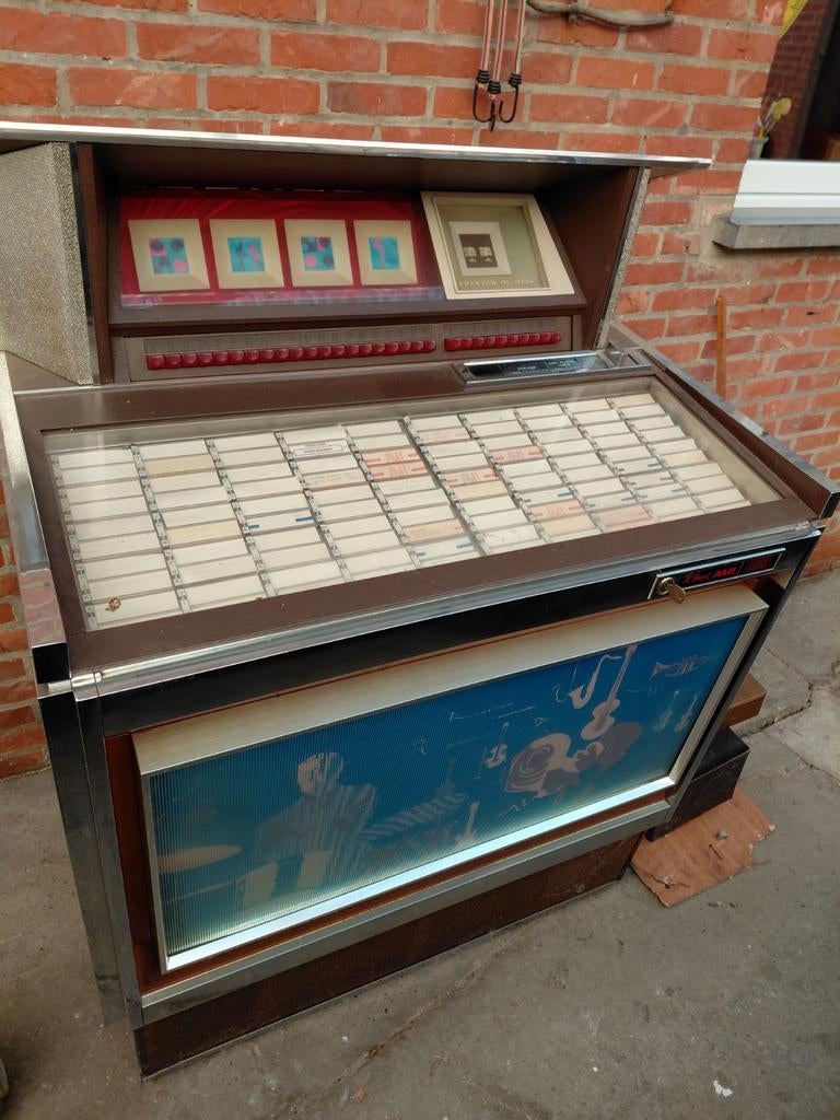 Jukebox, Collections, Enlèvement, Ami