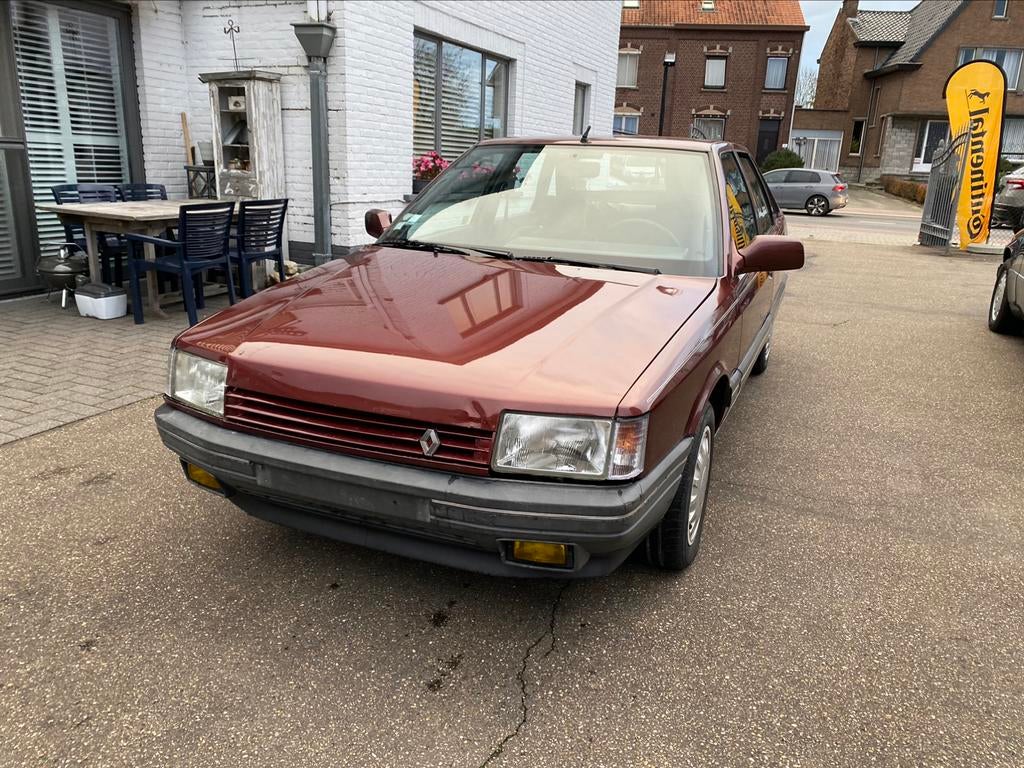 Mooie Renault 21 GTS Symphonie benzine Oldtimer 2e Eig. !!, foto 6