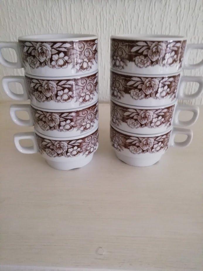 14 kopjes / Maastricht/ Mosa / Holland., Huis en Inrichting, Keuken | Servies, Ophalen