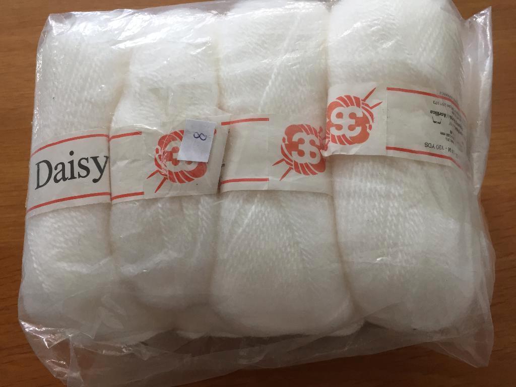 Breiwol+breinaalden, haakgaren+haakpennen, stofjes+knopen..., Hobby en Vrije tijd, Ophalen