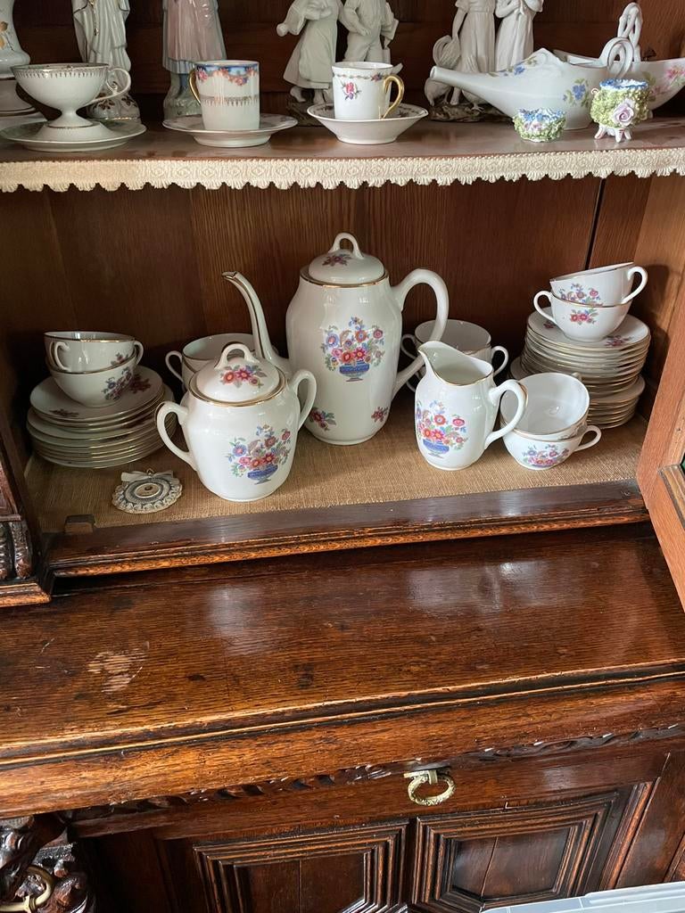 Koffieservies limoges, Ophalen