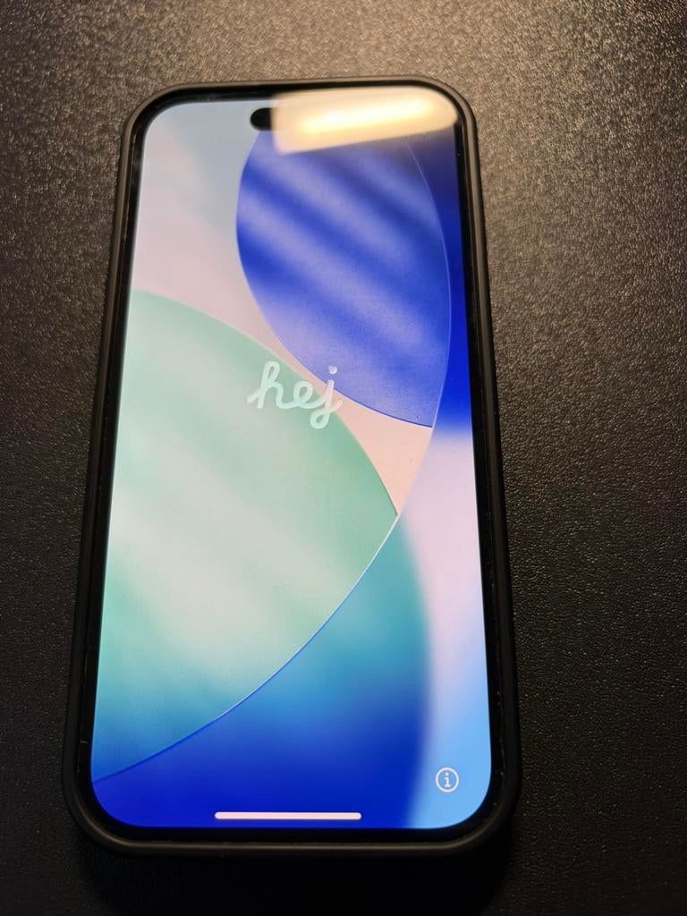 iPhone 15 et coque Alcanside, Télécoms, Téléphonie mobile | Apple iPhone, Comme neuf, 128 GB, iPhone 15, Enlèvement ou Envoi