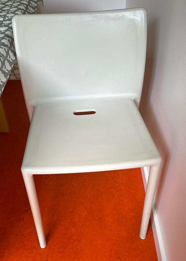 Stapelbare witte stoelen Magis, Huis en Inrichting, Stoelen, Zo goed als nieuw, Vijf, Zes of meer stoelen, Kunststof, Wit, Ophalen