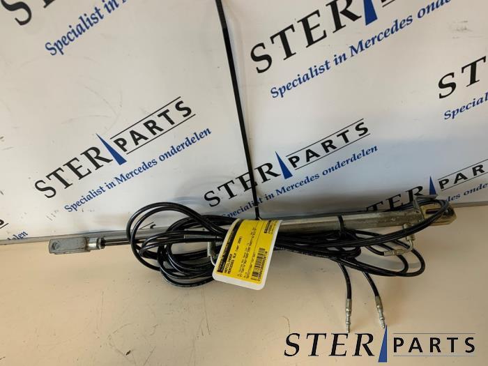 Hefcilinder van een Mercedes SLK, Ophalen of Verzenden, 3 maanden garantie, Gebruikt, Mercedes-Benz