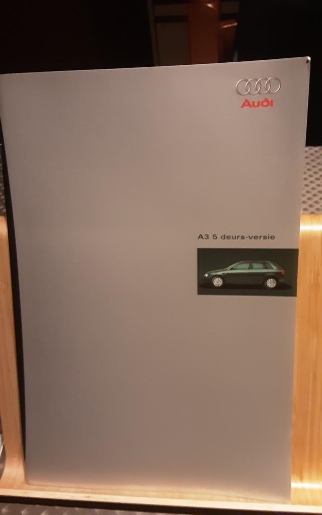 Audi A3 5 deurs  brochure, Livres, Enlèvement ou Envoi, Comme neuf, Audi