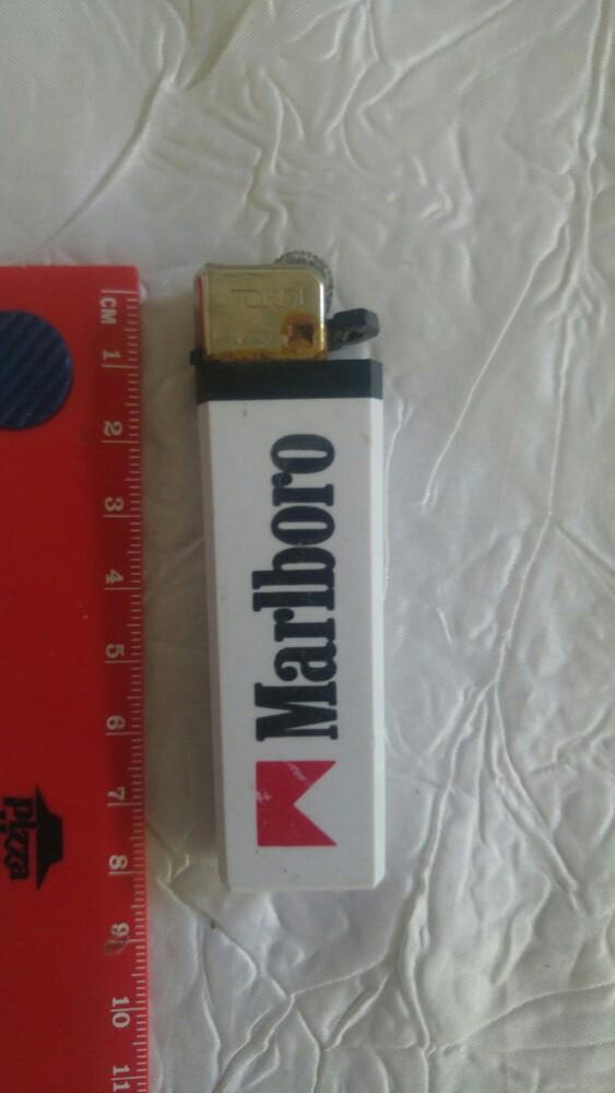 Vintage aansteker Briquet Tokai Marlboro blanc 1980 vide, Enlèvement ou Envoi, Comme neuf, Briquet