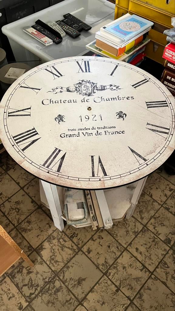 Bijzettafel Chateau de Chambres, ideaal voor wijnkelder enz., Huis en Inrichting, Tafels | Bijzettafels, Gebruikt, Rond, 45 tot 60 cm