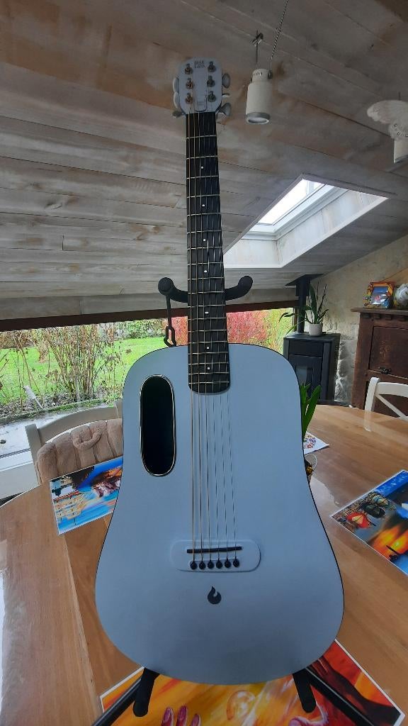 guitare sèche et électrique LAVA, Musique & Instruments, Instruments à corde | Guitares | Acoustiques, Comme neuf, Autres types