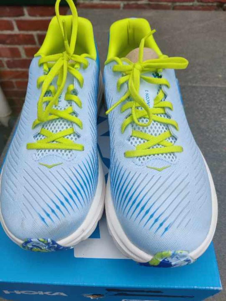 Hoka M Rincon 3 loopschoenen maat 44, Hardloopschoenen, Nieuw, Hardlopen, Ophalen