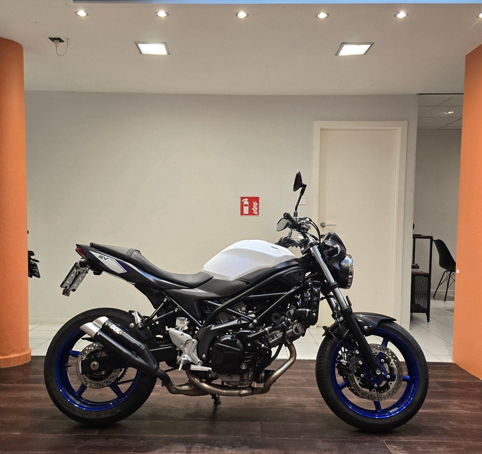 Suzuki SV 650 ABS**2016**16.731km**Garantie, Motos, Entreprise, 650 cm³, ABS