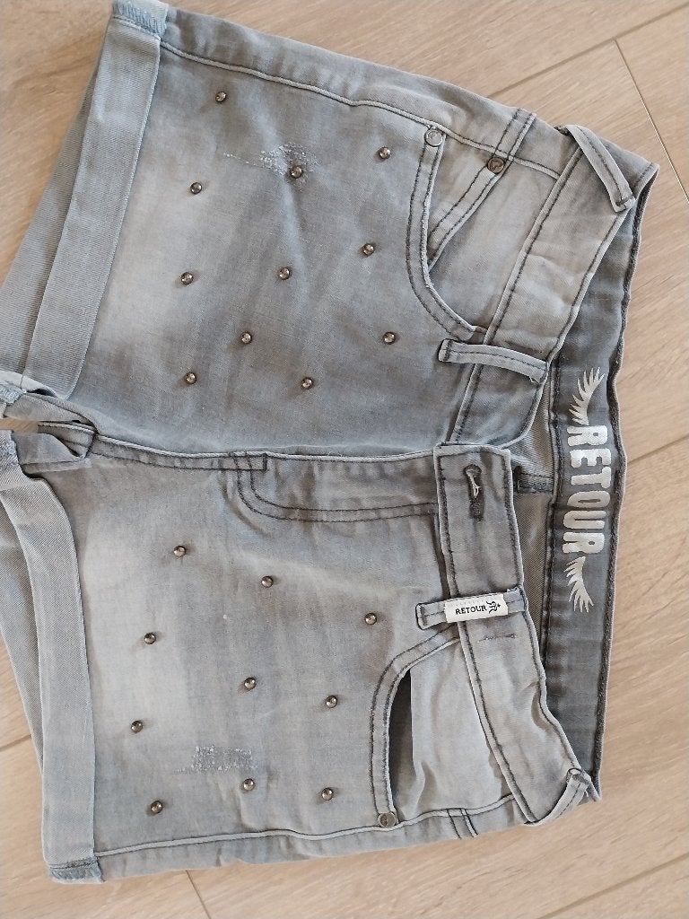Grijze short retour  176, Kinderen en Baby's, Kinderkleding | Maat 176, Meisje, Nieuw, Ophalen of Verzenden, Overige typen