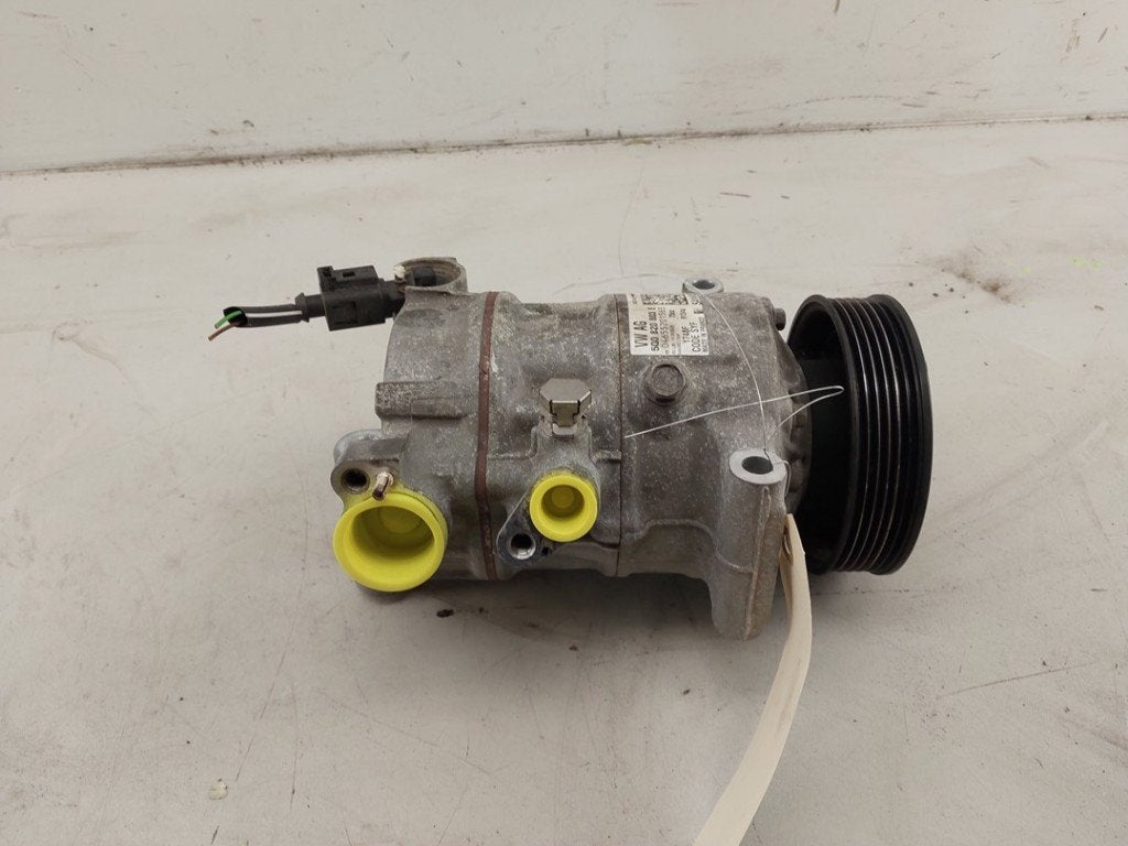 COMPRESSEUR CLIMATISATION Volkswagen Polo V (6R), Volkswagen, Volkswagen AG, Utilisé, Kundenbetreuung@volkswagen.de