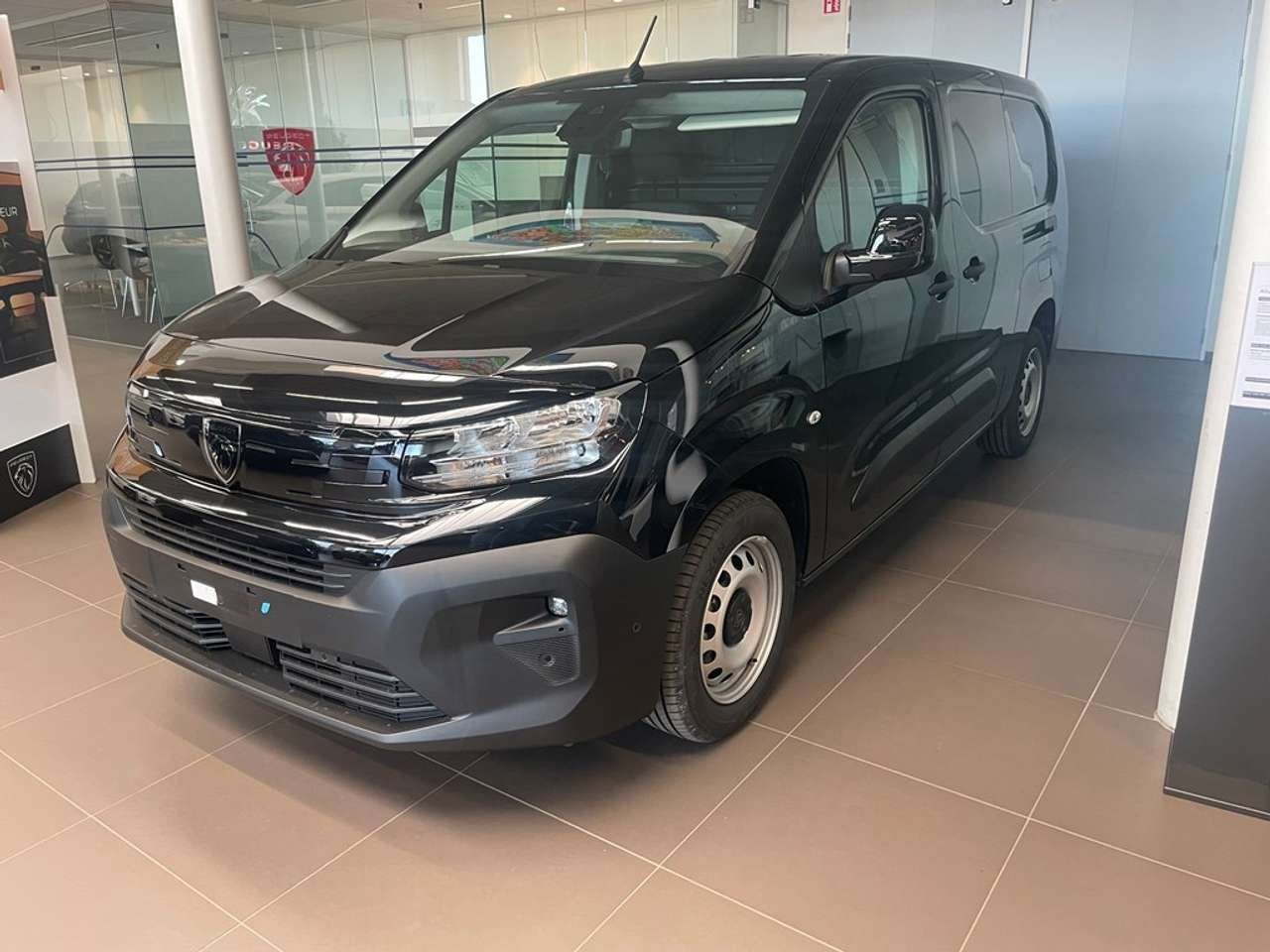 Peugeot Partner XL 130PK Automaat *0KM*, Auto's, 1498 cc, USB, 0 kg, Zwart