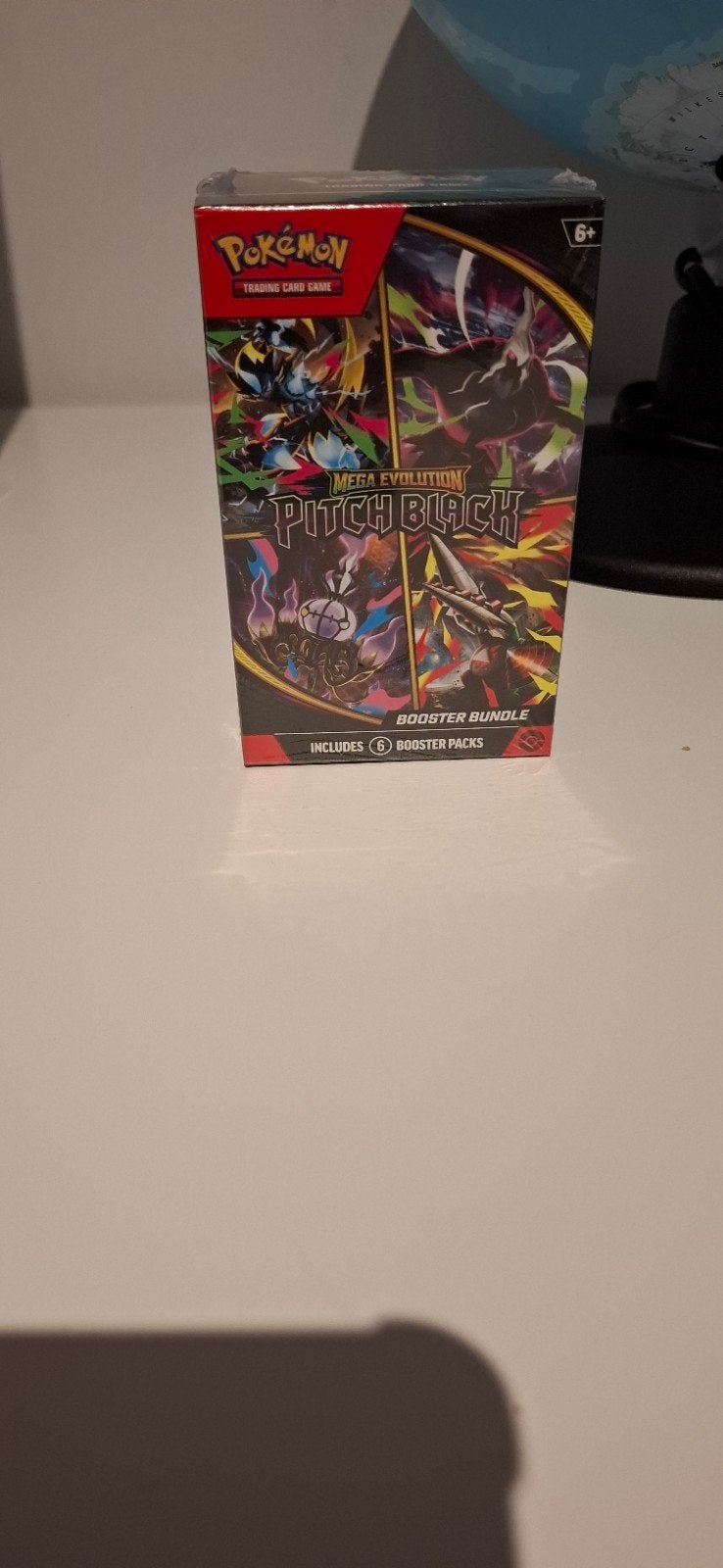 Pitch black Booster bundle, Hobby & Loisirs créatifs, Jeux de cartes à collectionner | Pokémon, Enlèvement ou Envoi, Booster