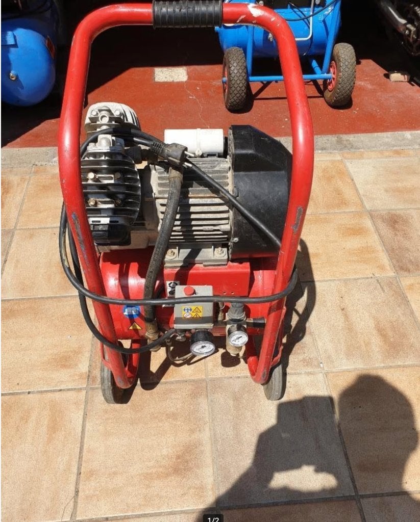 compresseur DARI deux cylindres professionnel, Bricolage & Construction, Comme neuf, Enlèvement, 10 bars ou plus, 25 à 100 litres