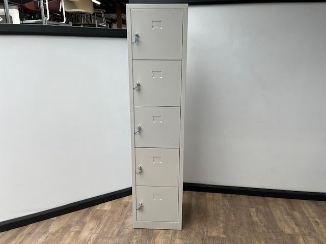Lockerkast – 5 deurs, Ophalen