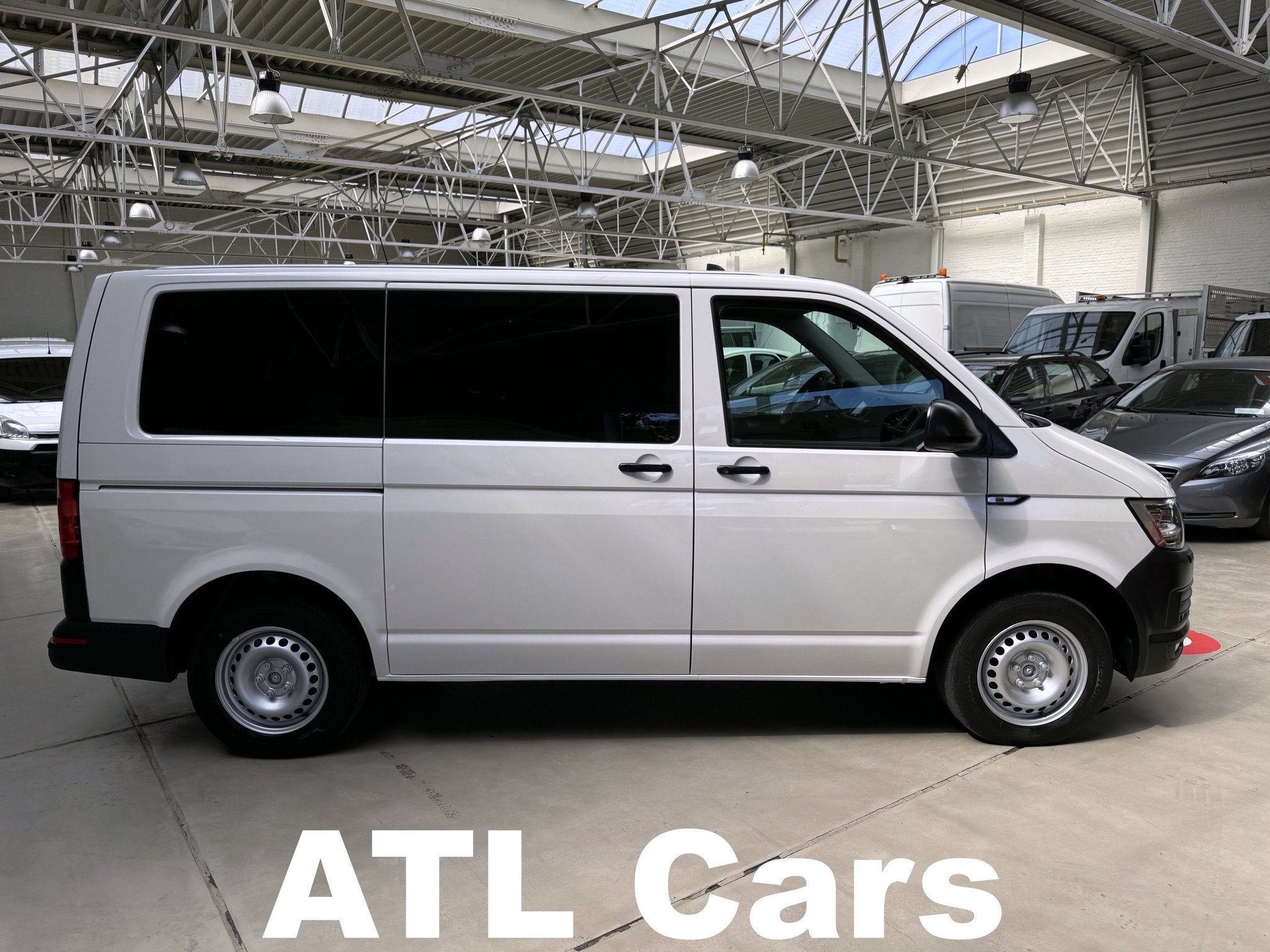 Volkswagen Transporter 2.0 D | Automaat | 8+1 Minibus | Weba, Autos, Achat, Entreprise, 1968 cm³, 5 portes