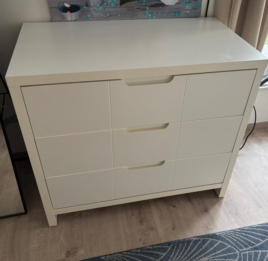 White drawers unit ( +changing table), Ophalen, Zo goed als nieuw