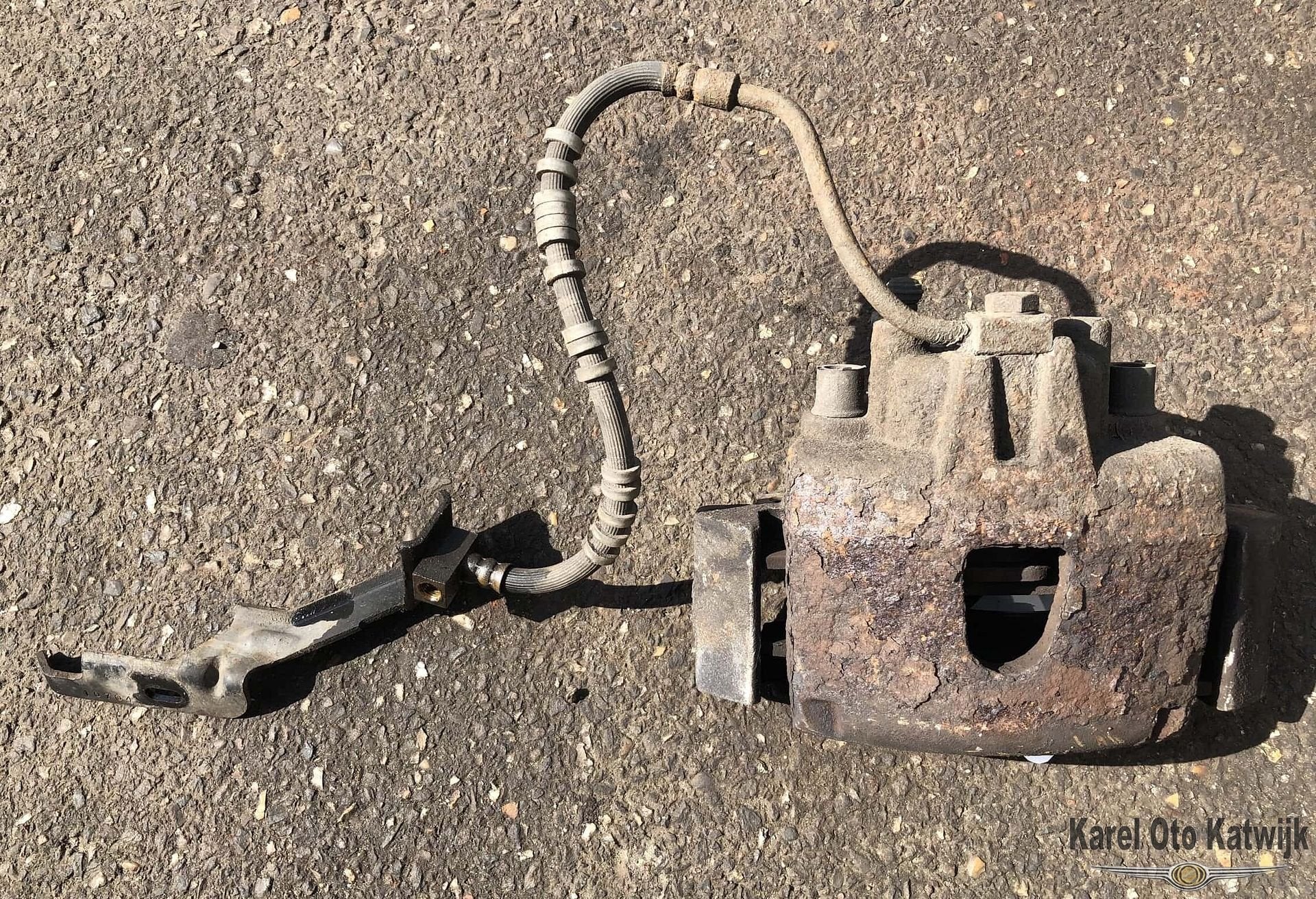 Remklauw Links Vóór Chrysler Voyager / Grand Voyager 2004-20, -, Utilisé, -, -