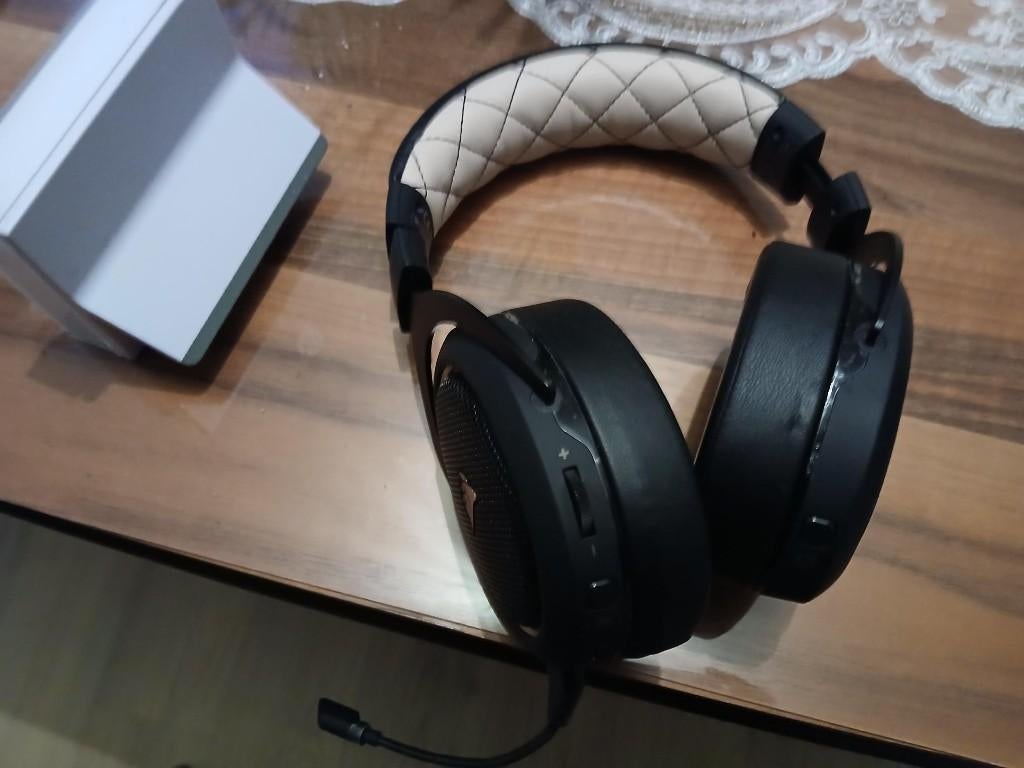 Koptelefoon oortelefoon, Ophalen, Beats, Op oor (supra aural), Zo goed als nieuw