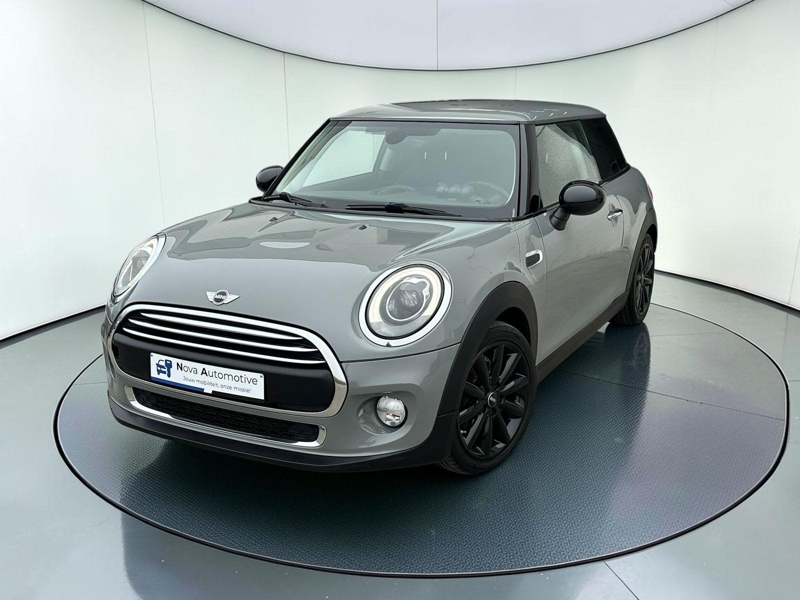 Mini Cooper, 11/2015, Full opt, Led, Nardogrey, Black Pack, Auto's, Voorwielaandrijving, Stof, Gebruikt, 4 cilinders