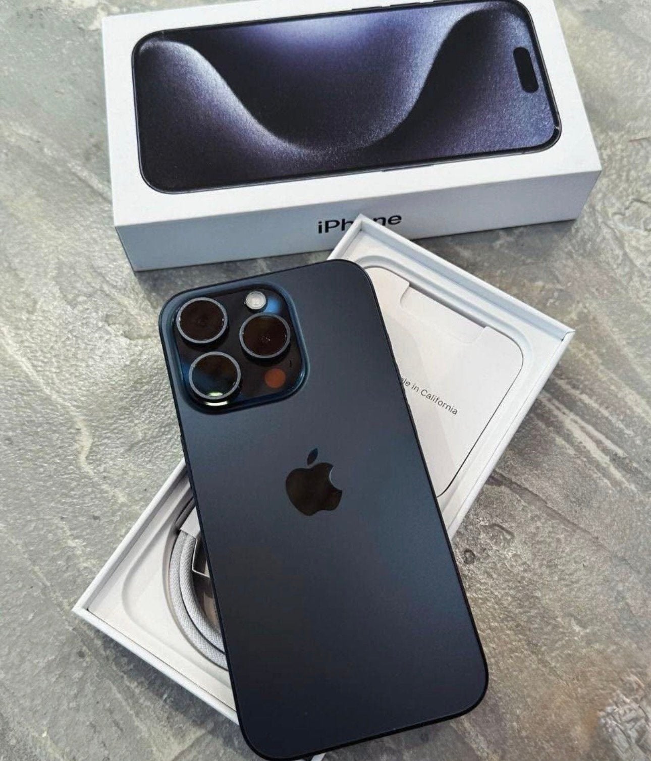 iPhone 15 Pro Max, Enlèvement, Comme neuf, IPhone 15
