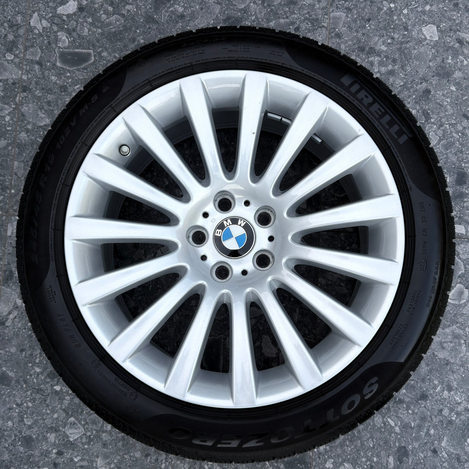 BMW Style 235 Velgenset Met Winterbanden, Auto-onderdelen, 245 mm, Banden en Velgen, Nieuw, Winterbanden