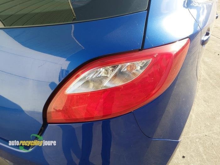 Feu arrière droit d'un Mazda 2, -, -, 3 mois de garantie, Mazda