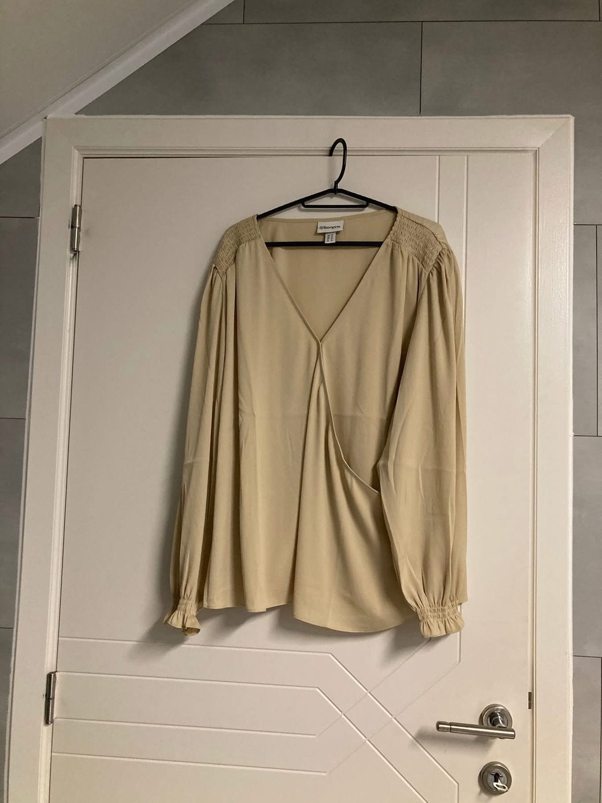Mooie beige bloes van Bonprix (48), Ophalen of Verzenden, Zo goed als nieuw, Beige, Blouse of Tuniek