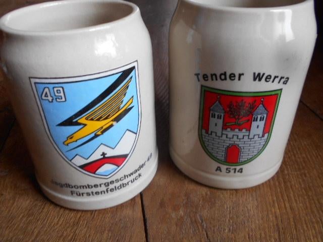 4 pots à bière, état neuf, ABL, mecon, etc.heineken + delft, Enlèvement ou Envoi, Armée de l'air
