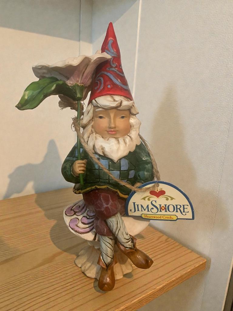 Figurine gnome Jim Shore Heartwood Creek Gnome on Mushroom, Enlèvement ou Envoi, Neuf, Fantasy