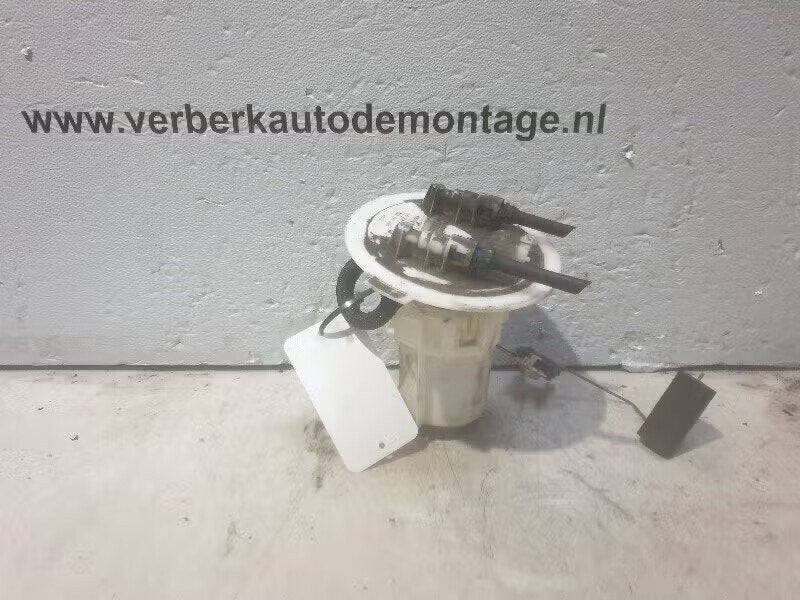 BRANDSTOFPOMP IN DE TANK Opel Astra H GTC (L08) (131 19491), Bahnhofsplatz 65423 Rüsselsheim am Main, DE, Enlèvement ou Envoi